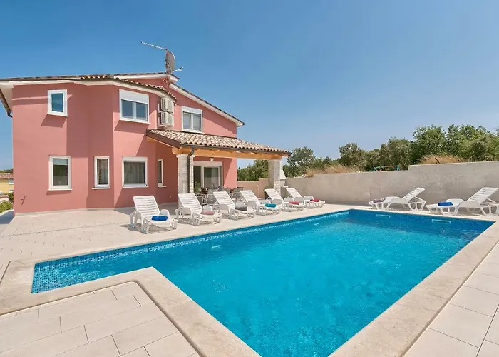 Holiday Nikol Ferienhaus Pula