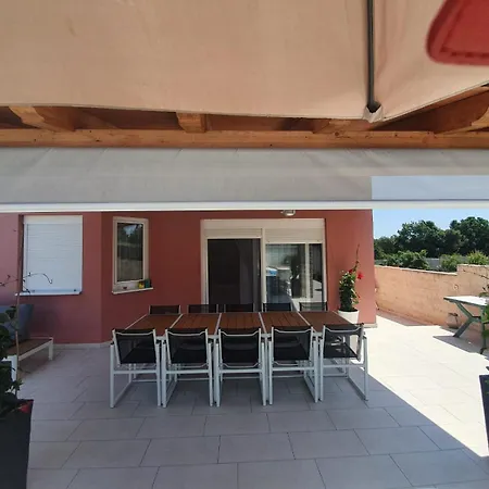 Holiday home Holiday Nikol Pula